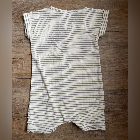 Lou Lou and Company Taylor Blue and White Stripe Romper, size 2T - Picture 3 of 3